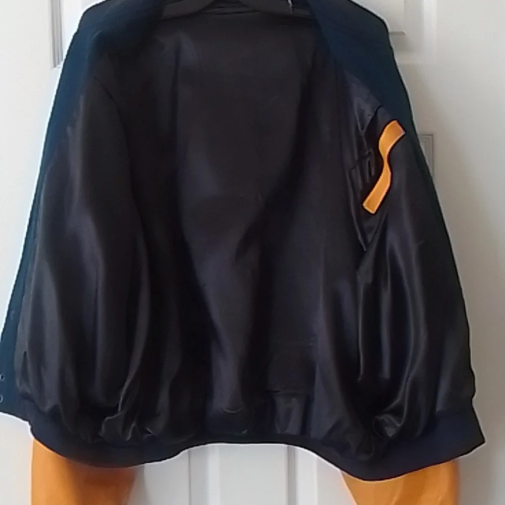 Varsity jacket - Picture 3 of 5